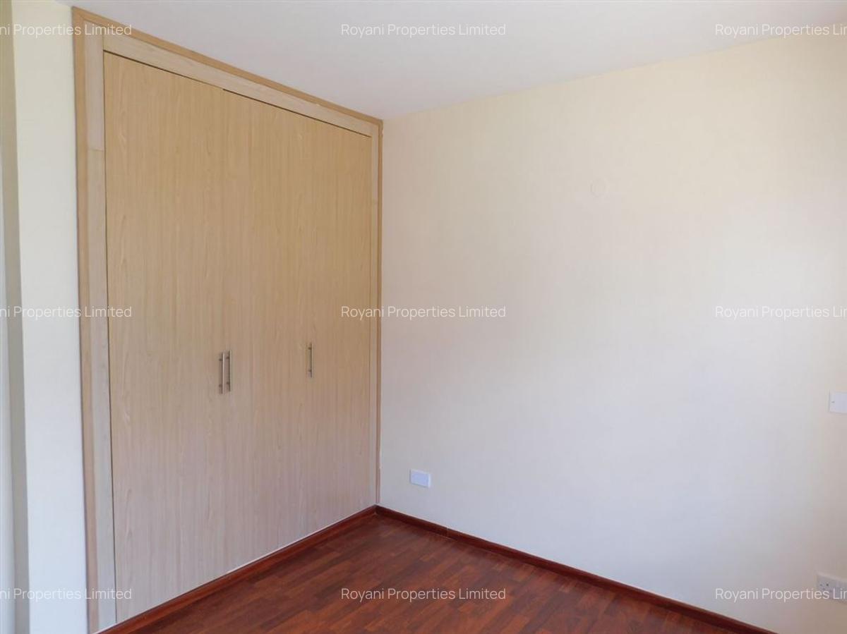 2 Bed Apartment with En Suite at Fourways Junction Estate - 8