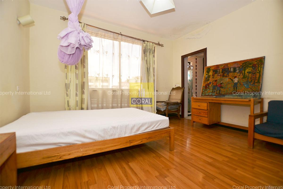 3 Bed Apartment in Parklands - 14
