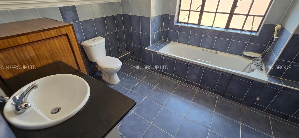 5 Bed Townhouse with En Suite in Lavington - 5
