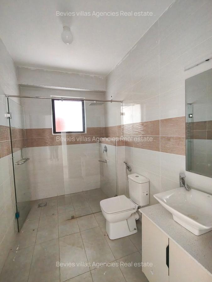 3 Bed Apartment with En Suite at Westlands - 4