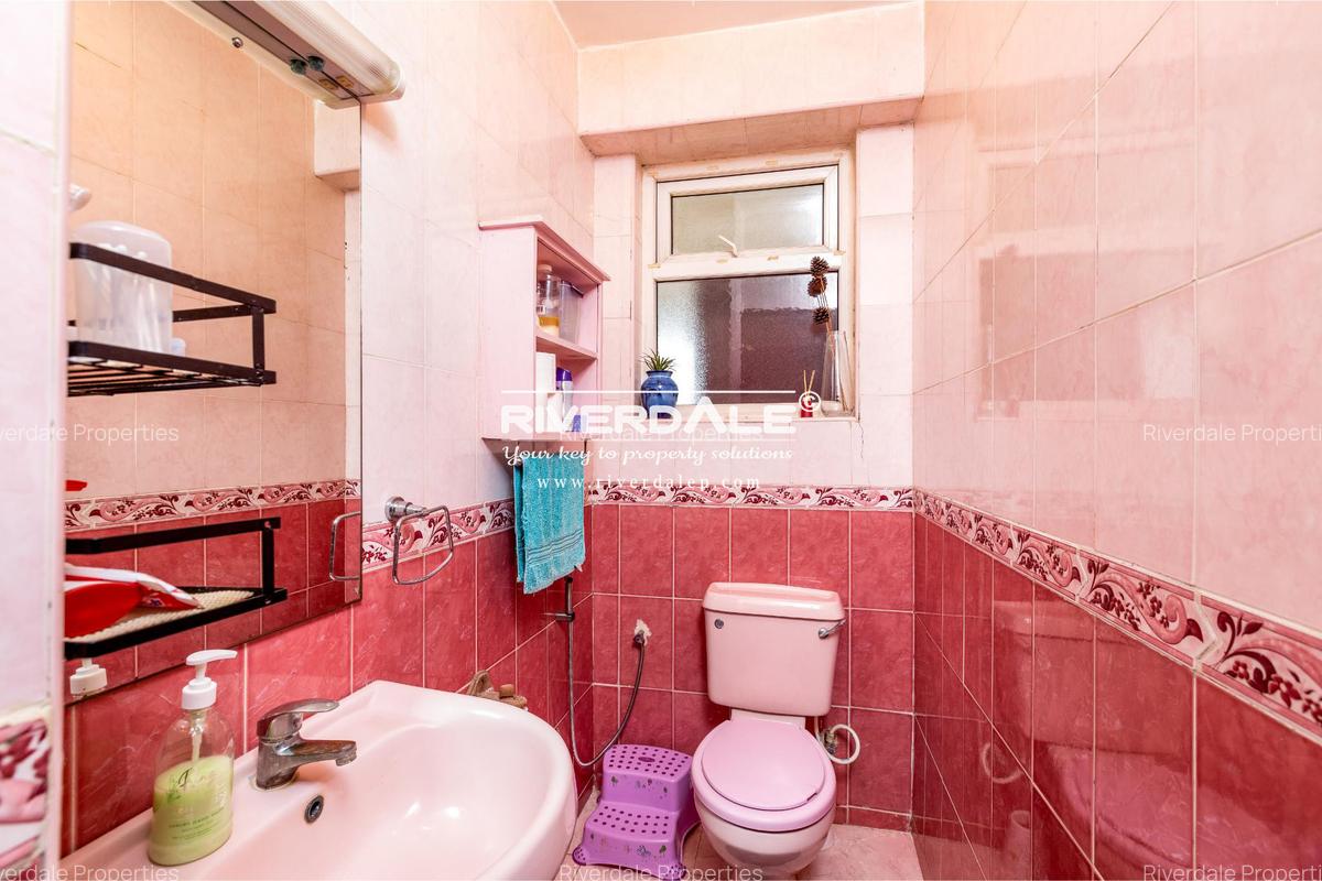 3 Bed Apartment with En Suite in Westlands Area - 11