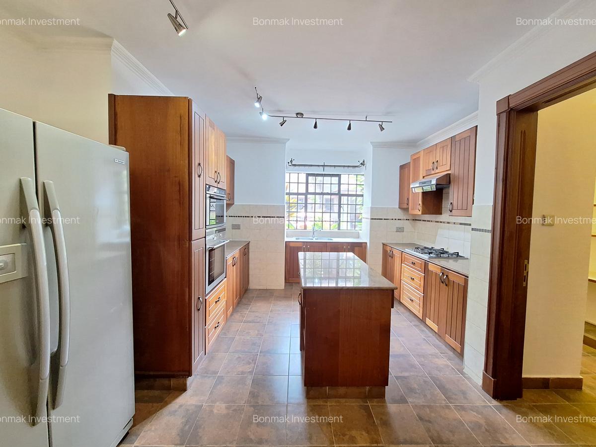 4 Bed Townhouse with En Suite at Peponi Road. - 5