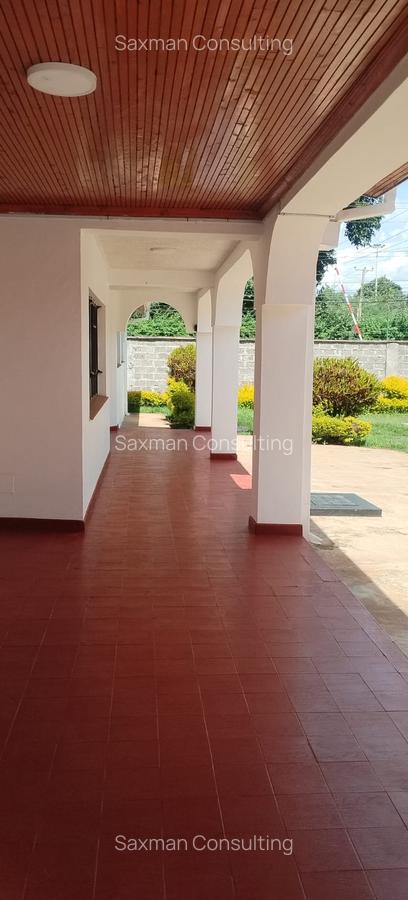 Commercial Property with Service Charge Included in Runda - 6