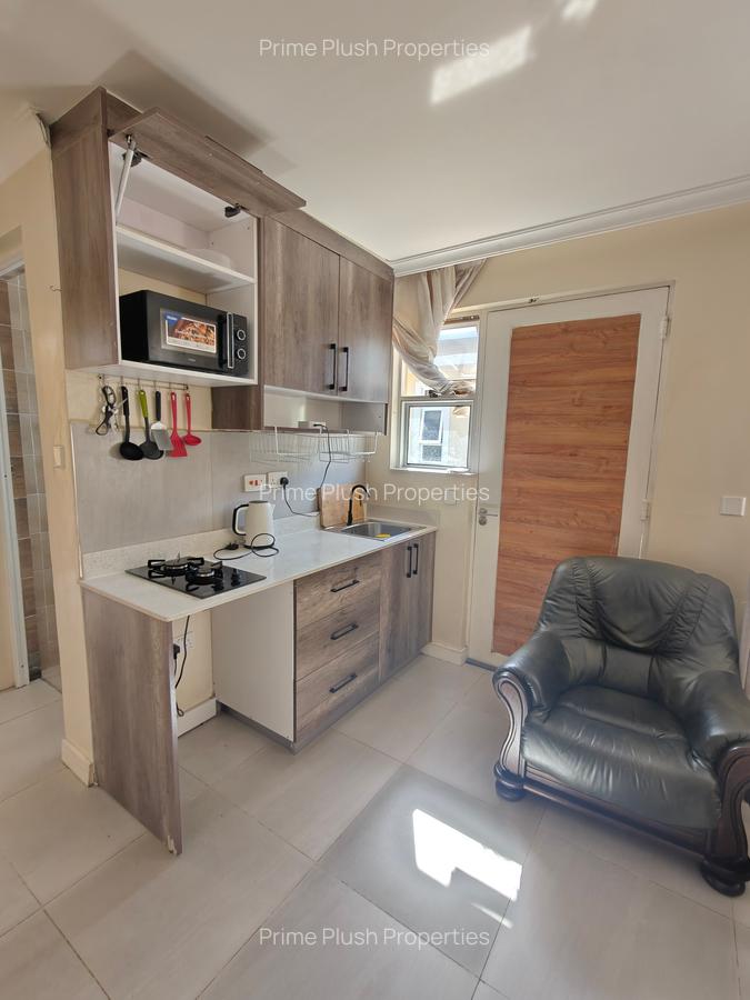 Bedsitter in Karen - 4