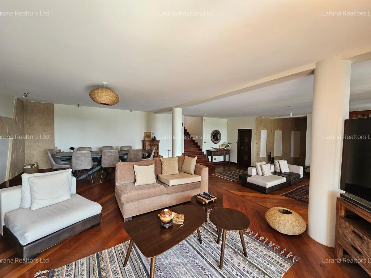 9 Bed House with En Suite at Kabarsiran Ave - 2