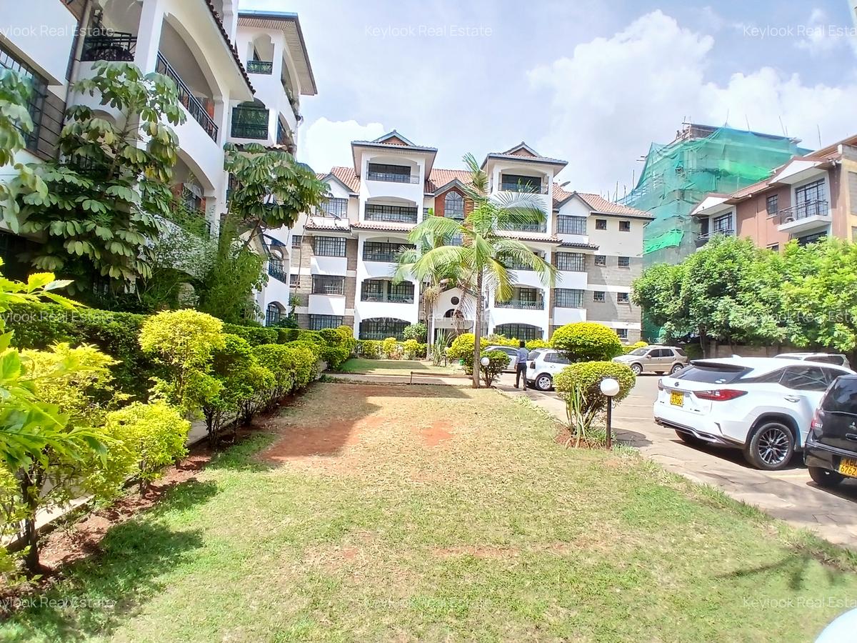 3 Bed Apartment with En Suite at Valley Arcade - 1