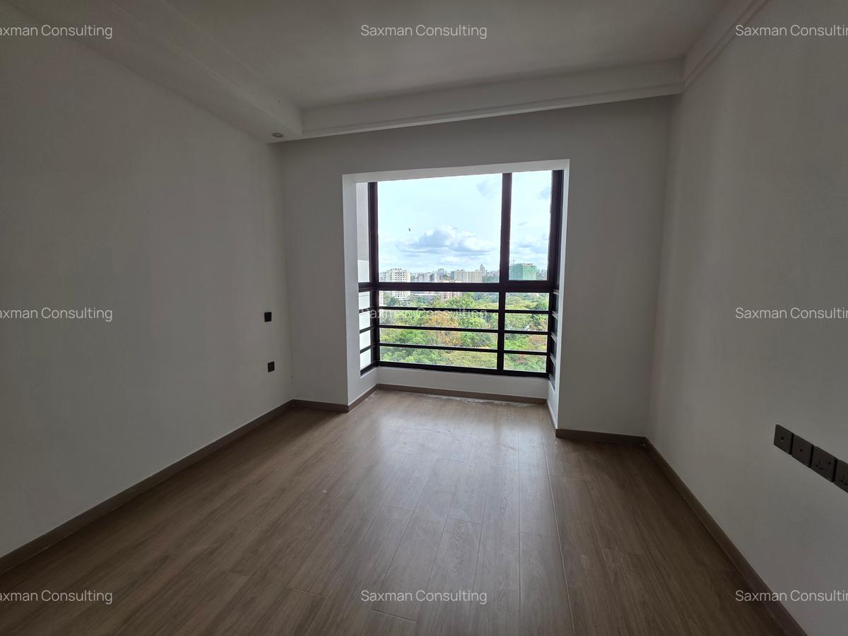 2 Bed Apartment with En Suite in Riverside - 9