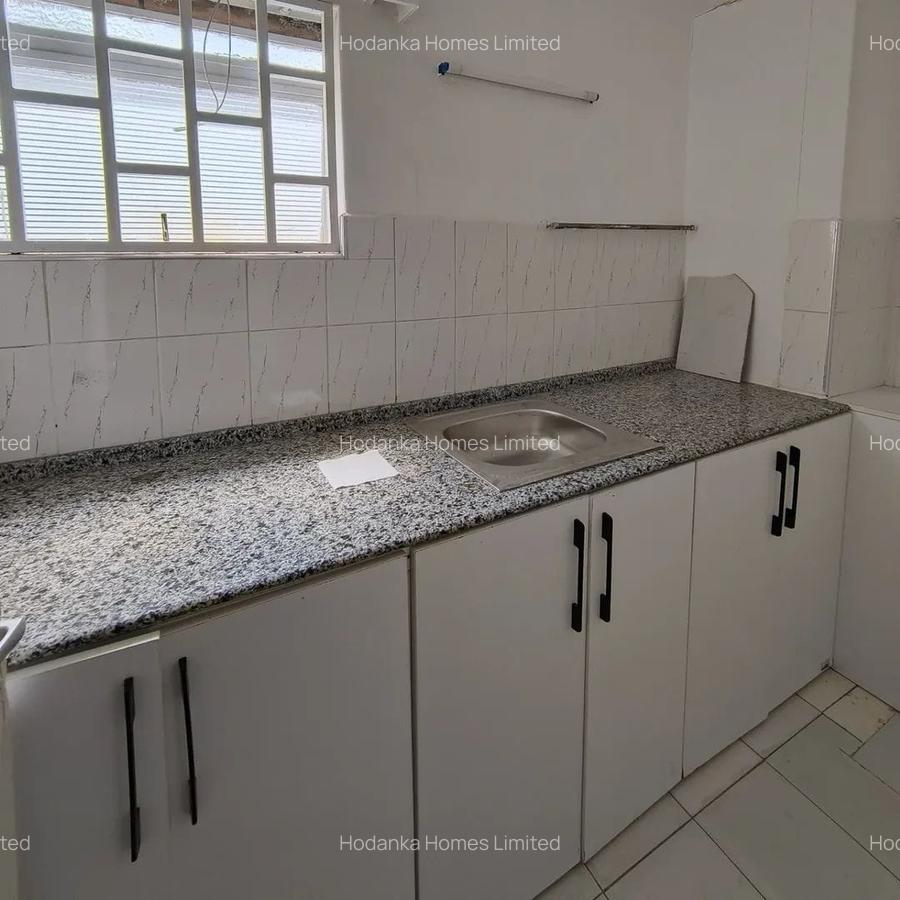 Commercial Property with Service Charge Included in Kilimani - 7