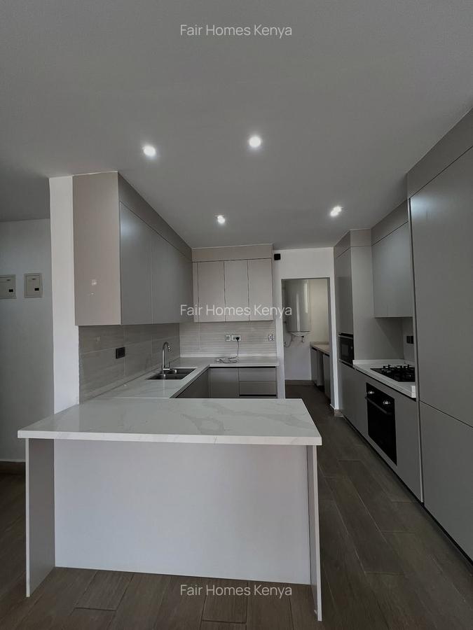 3 Bed Apartment with En Suite at Riverside Drive - 19