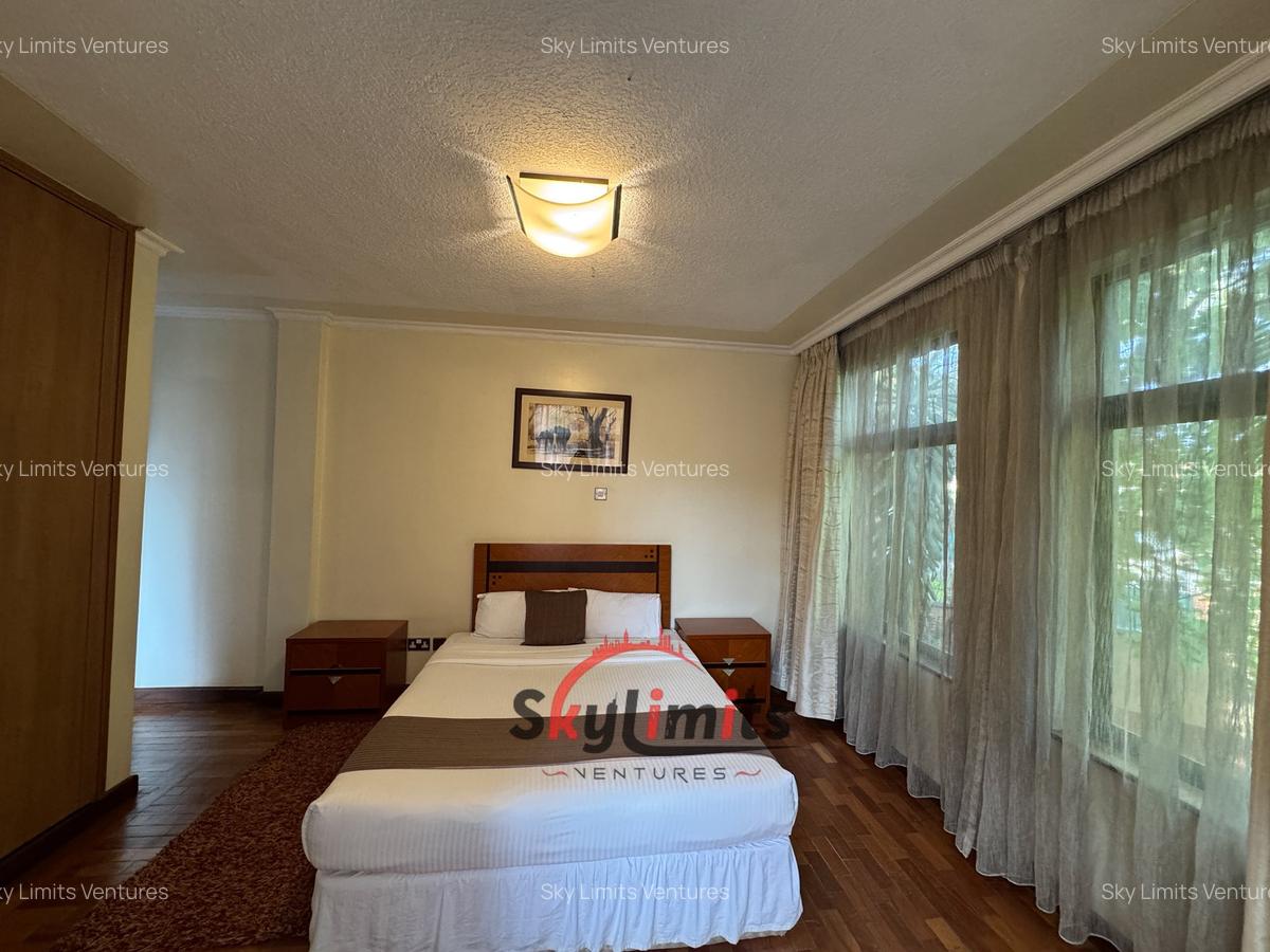 2 Bed Apartment with En Suite in State House - 11