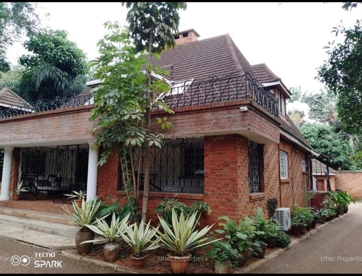 4 Bed House with En Suite in Muthaiga - 8