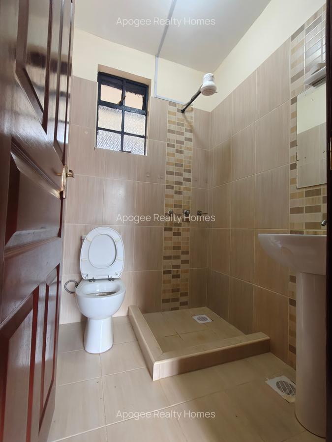 4 Bed Apartment with En Suite at Fourways Junction Estate - 10