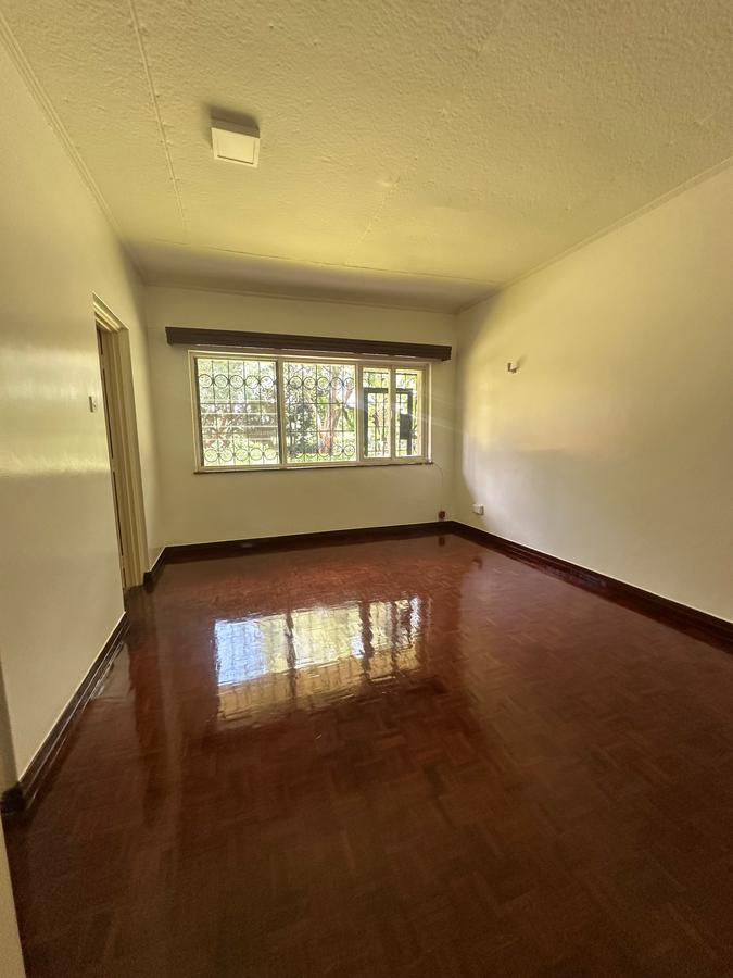 4 Bed Villa with En Suite in Runda - 14