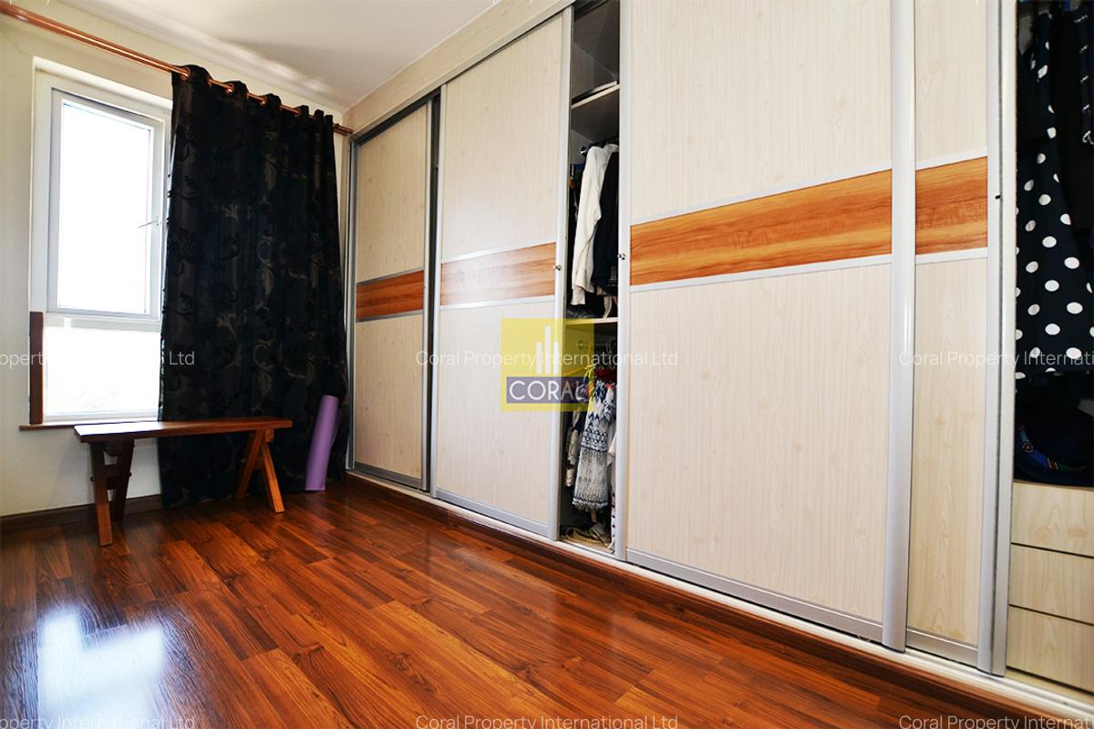 4 Bed Apartment with Parking in Parklands - 17