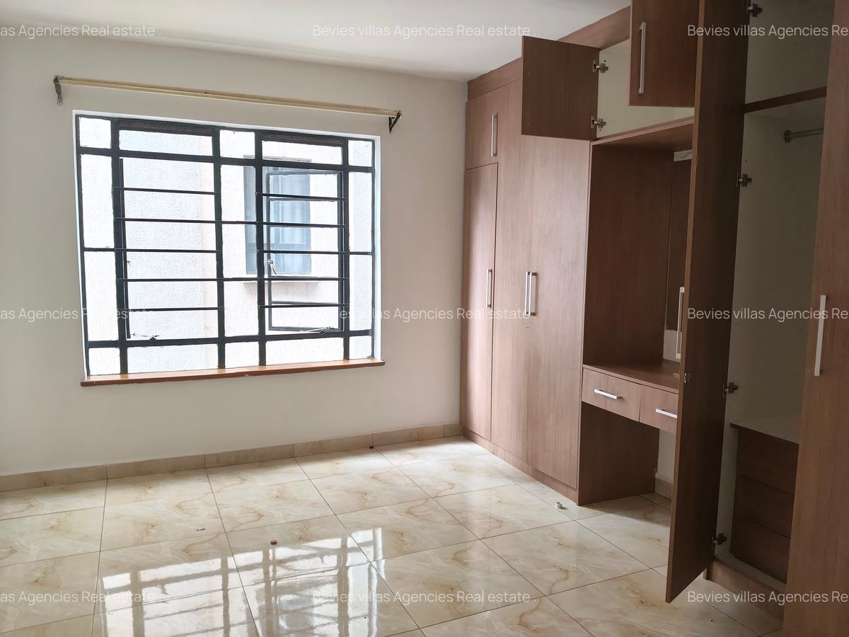 3 Bed Apartment with Borehole at Parklands - 12