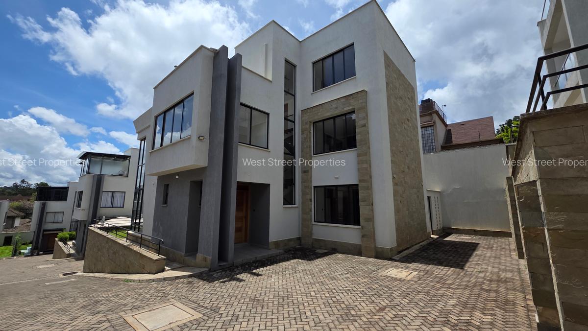 5 Bed Villa with En Suite at Lavington - 17