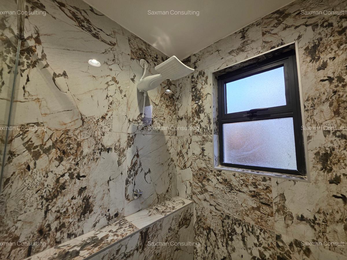 1 Bed Apartment with En Suite in Westlands Area - 4