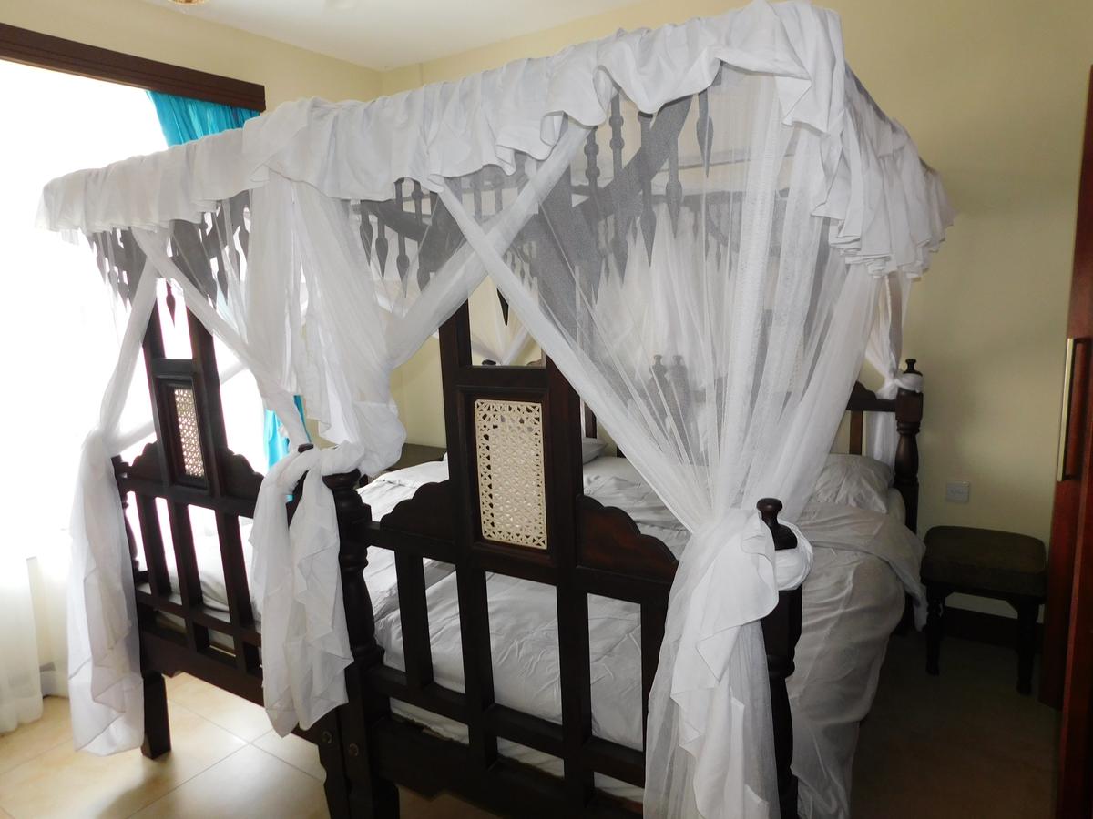 Furnished 2 Bed Apartment with En Suite in Nyali Area - 12