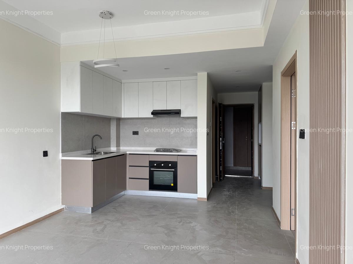 Serviced 1 Bed Apartment with En Suite in Riverside - 10