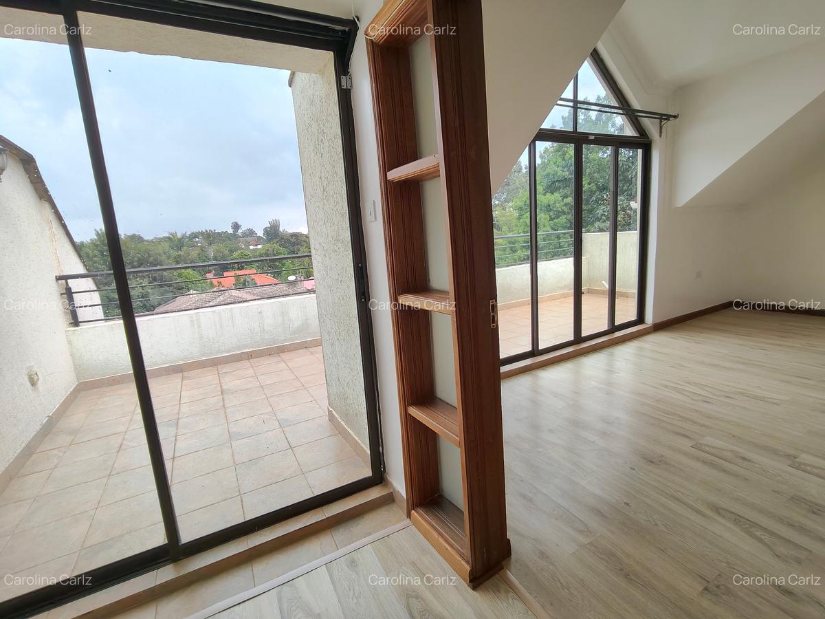 3 Bed Apartment with En Suite at Nyari - 9