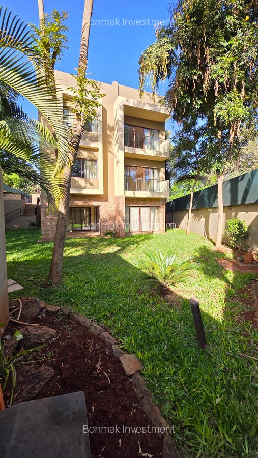5 Bed Townhouse with En Suite at Lavington Green - 2