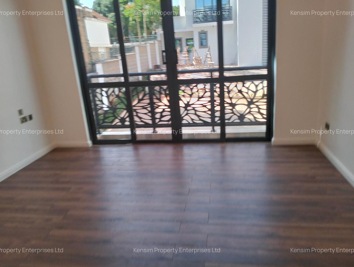 5 Bed Townhouse with En Suite in Lavington - 15