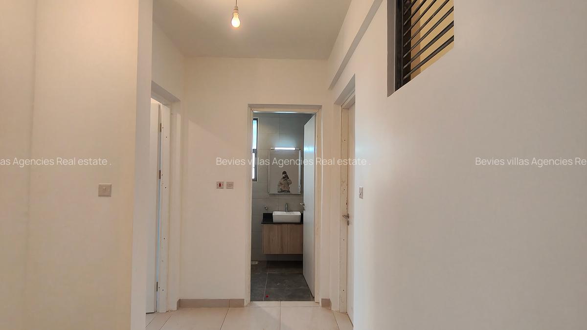 2 Bed Apartment with En Suite at Parklands - 9