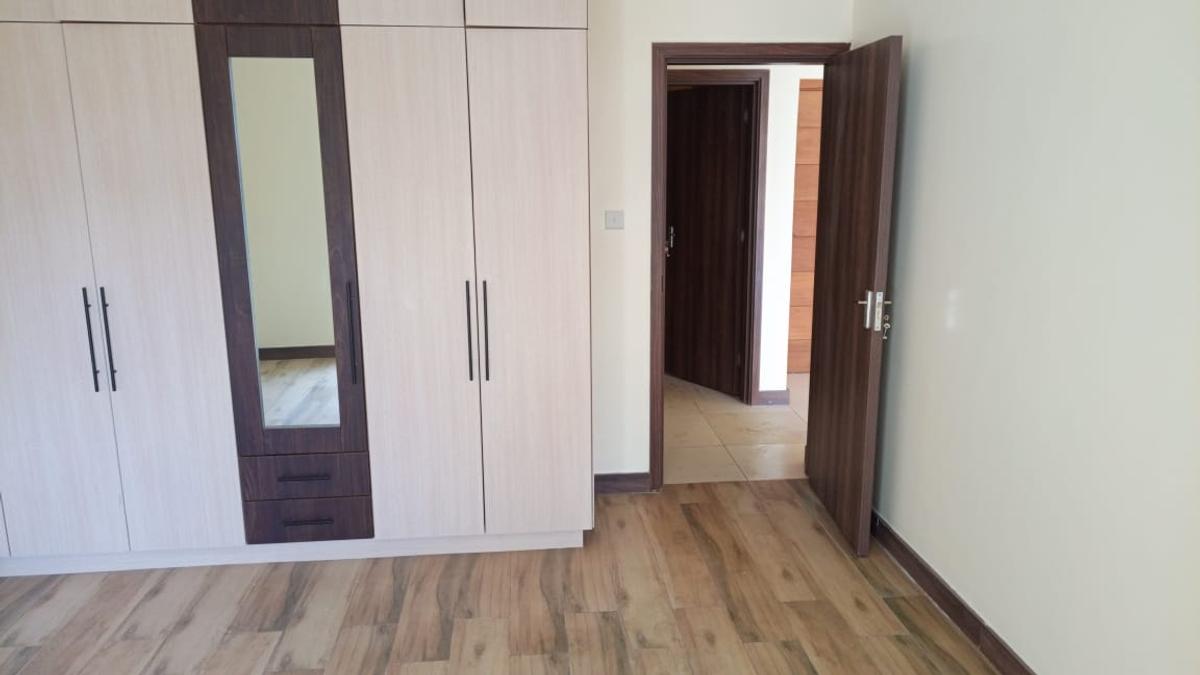 Serviced 1 Bed Apartment with En Suite in Kilimani - 8