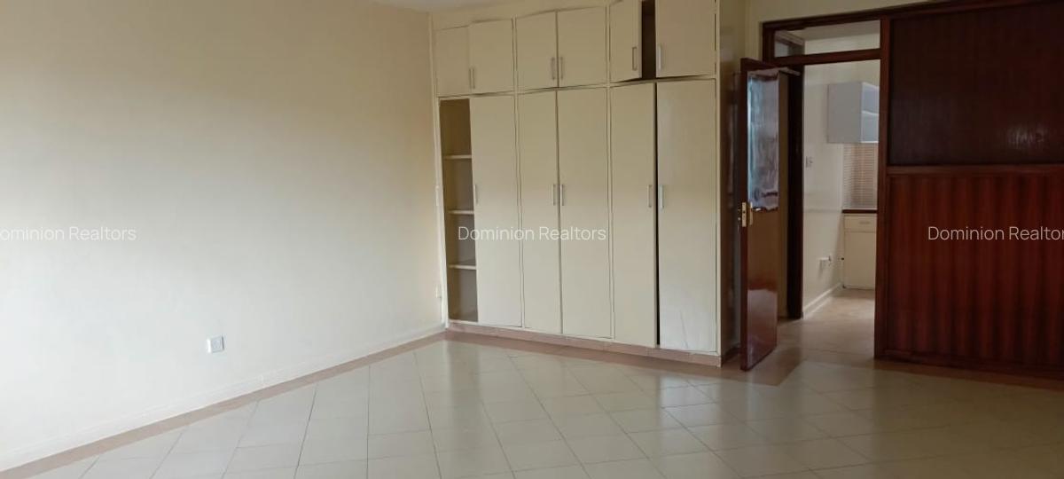 3 Bed Apartment with En Suite in Westlands Area - 4