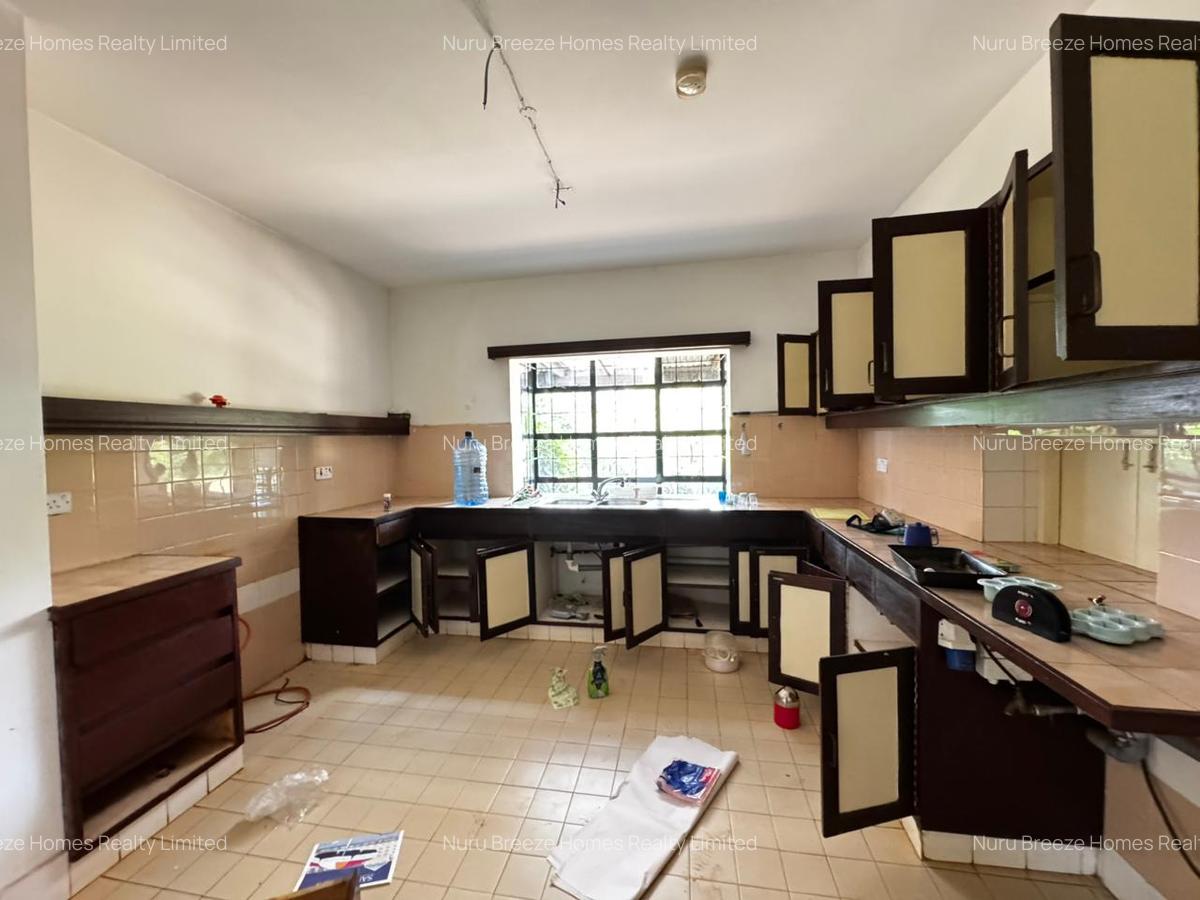 3 Bed House with Staff Quarters in Nyari - 8