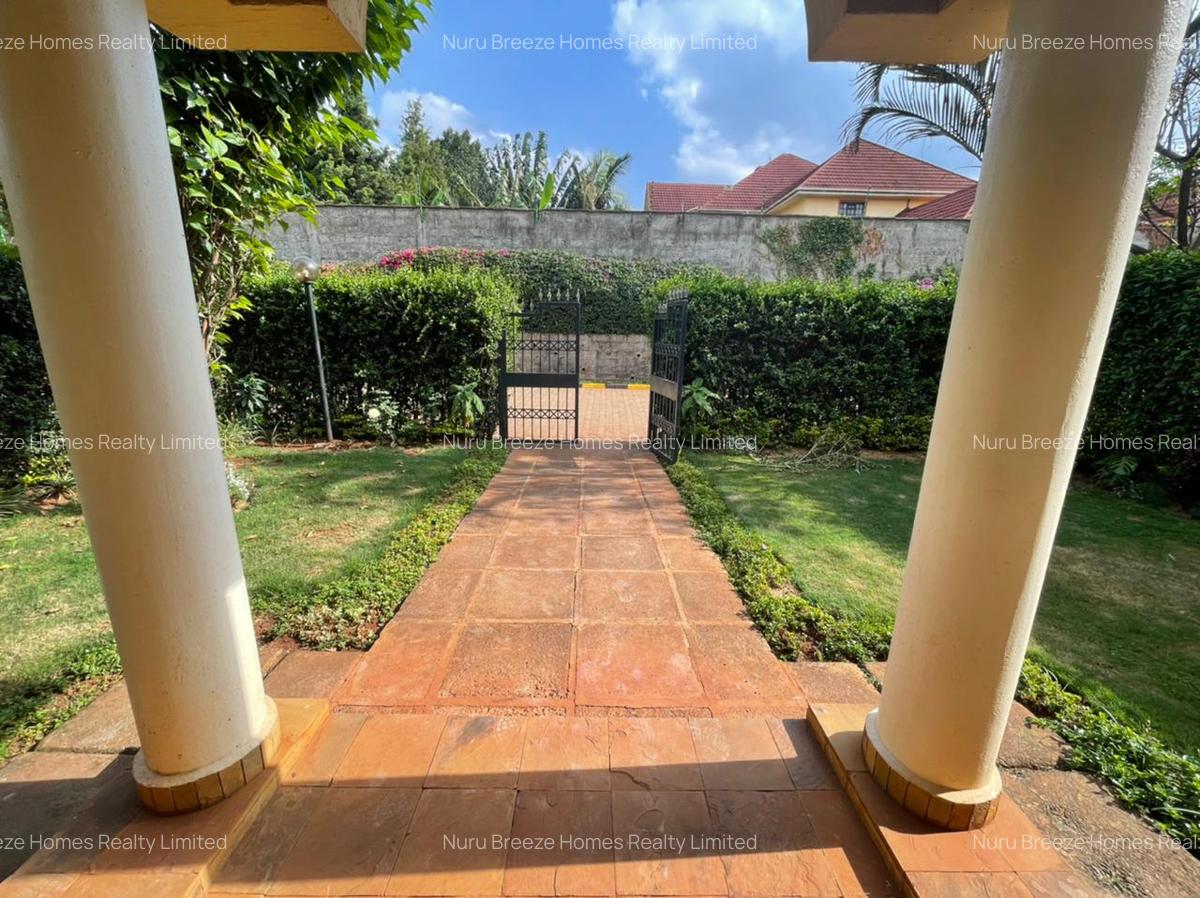 4 Bed Townhouse with En Suite in Kitisuru - 11