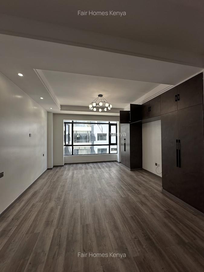 4 Bed Apartment with En Suite at Othaya Road - 6