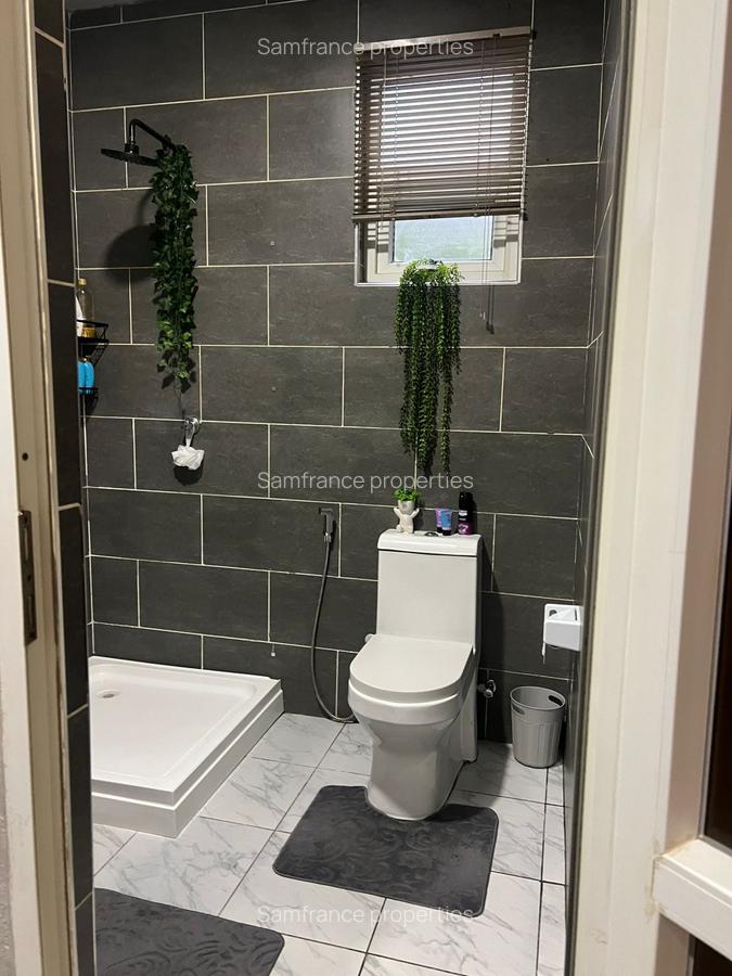 3 Bed Apartment with En Suite at Green Wood - 17