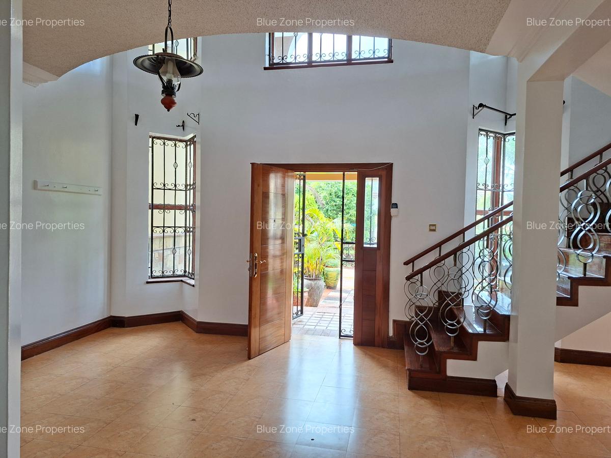 5 Bed Villa with En Suite at Off Ruaka Rd - 6