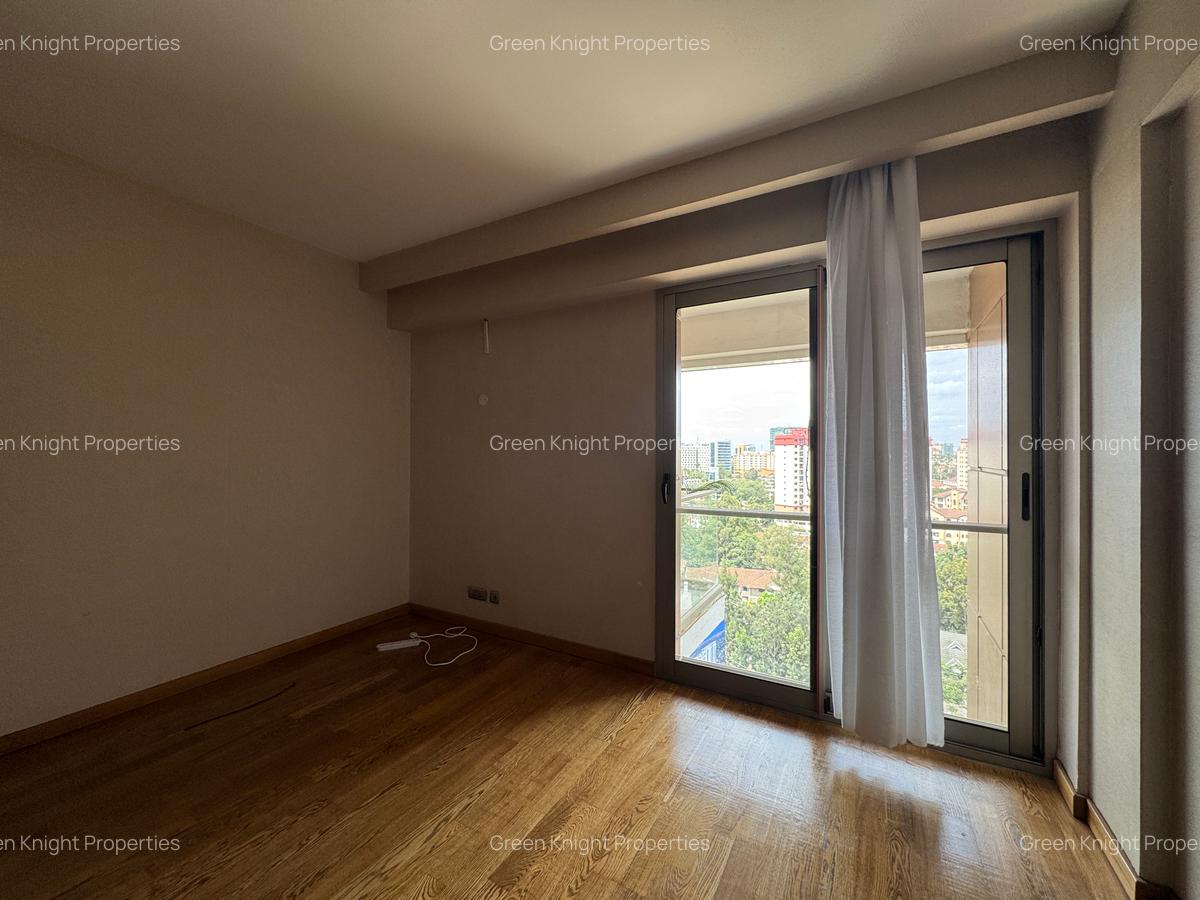 Serviced 3 Bed Apartment with En Suite in Kileleshwa - 6