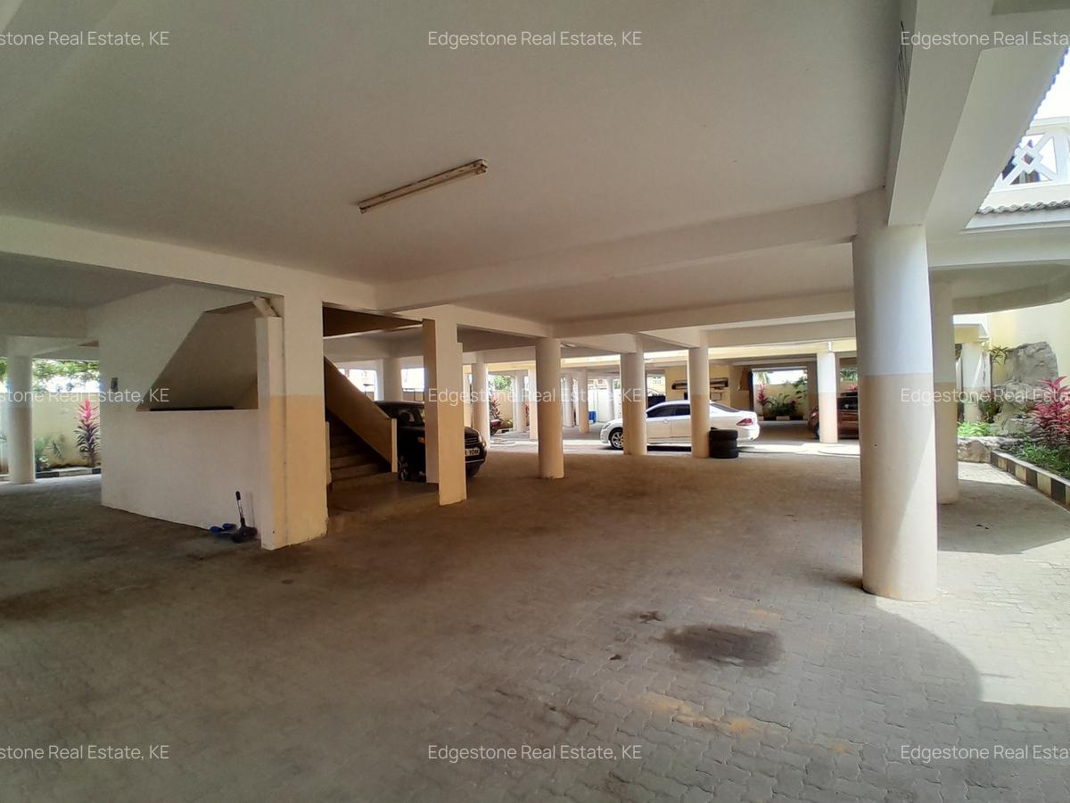 3 Bed Apartment with En Suite in Nyali Area - 11