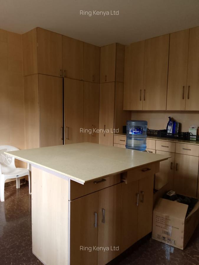 6 Bed Townhouse with En Suite in Runda - 5