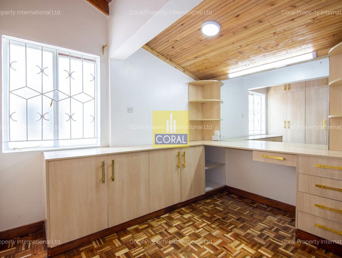 4 Bed Townhouse in Lavington - 17