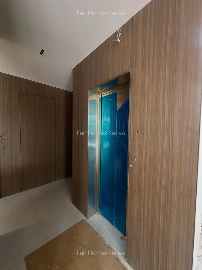 5 Bed Townhouse with En Suite at Lavington Green - 10