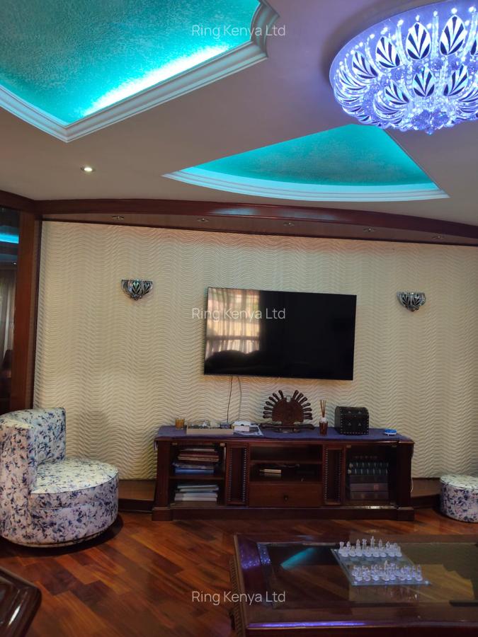 5 Bed House with En Suite in Westlands Area - 3