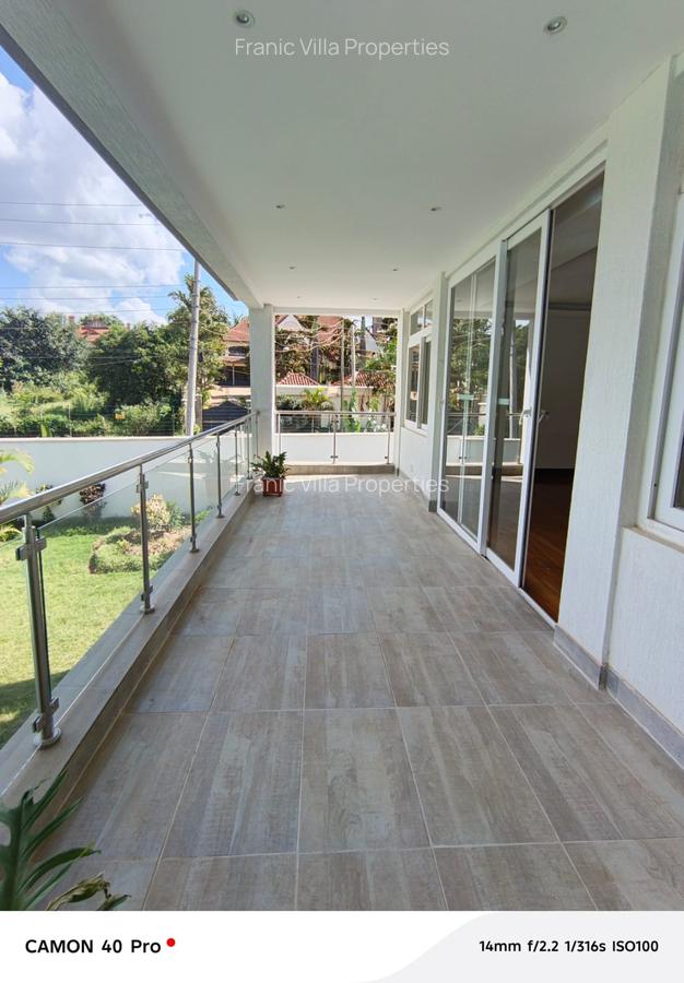 5 Bed House with En Suite at Runda - 13