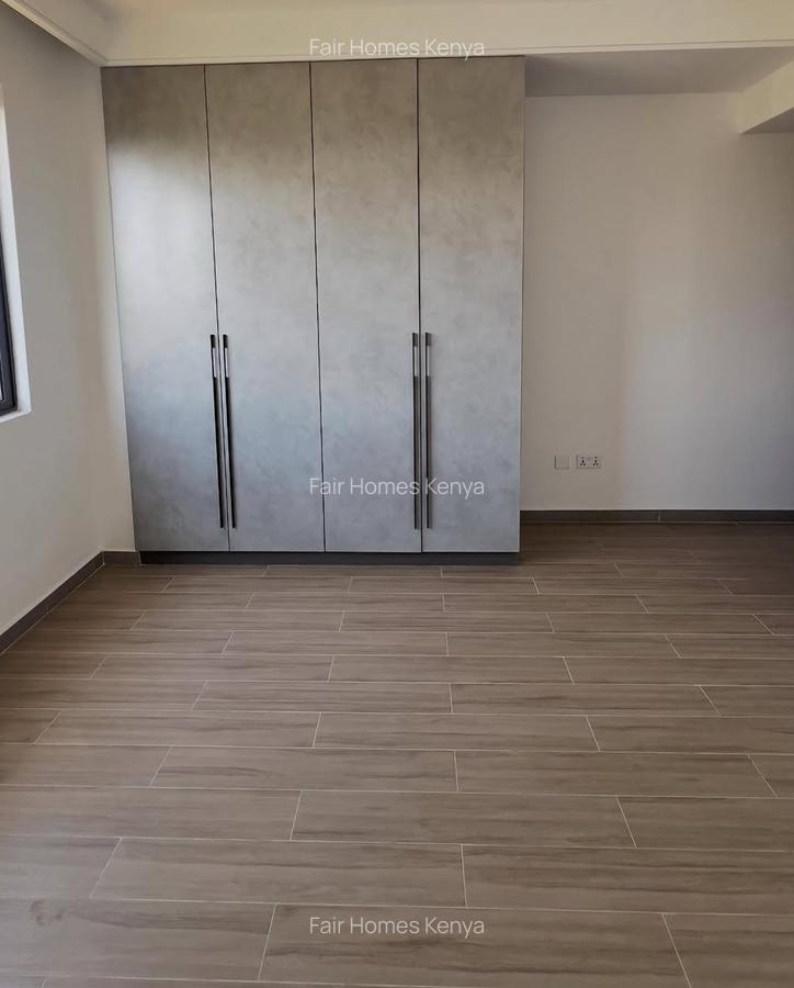 2 Bed Apartment with En Suite at Riverside Drive - 4