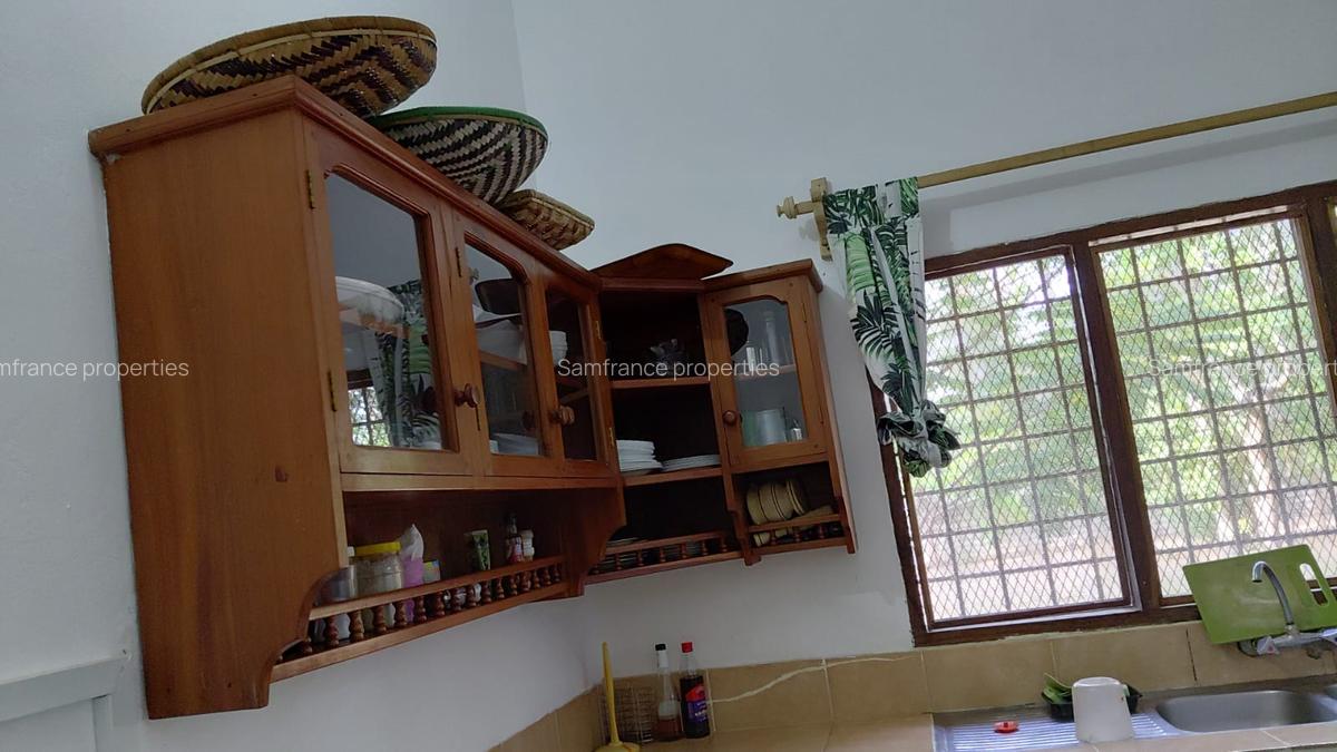 5 Bed Villa with En Suite at Goroda Watamu - 4
