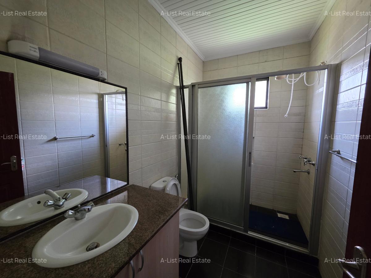 3 Bed Apartment with En Suite at Rhapta Road - 13