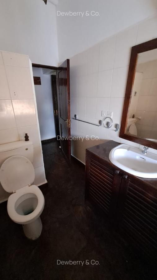 4 Bed Villa with En Suite in Diani - 5