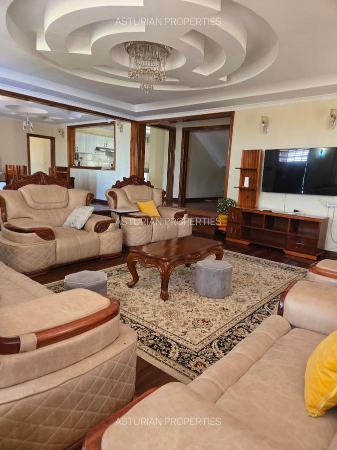 5 Bed Townhouse with En Suite in Runda - 9