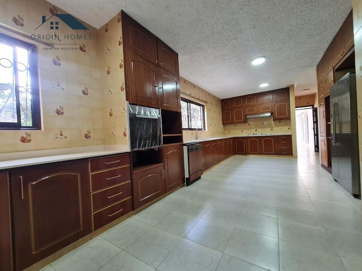 5 Bed House with En Suite at Old Muthaiga - 13