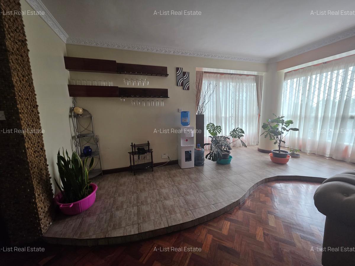 4 Bed Apartment with En Suite at Hendred Avenue - 7