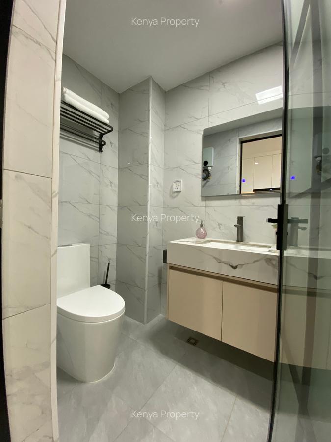 1 Bed Apartment with Swimming Pool at Wood Avenue - 2