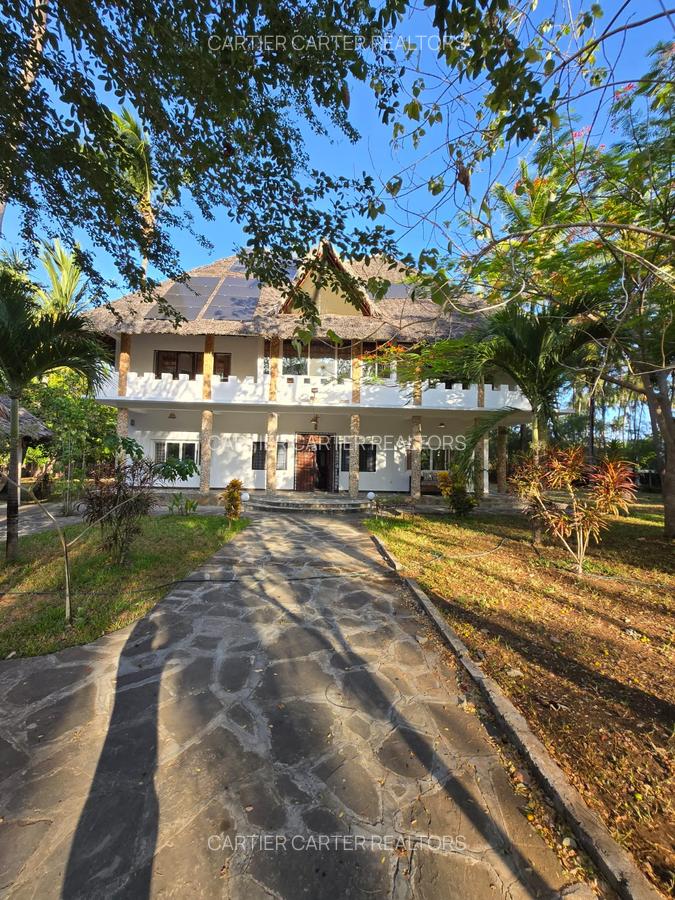 4 Bed Villa with En Suite in Watamu - 1